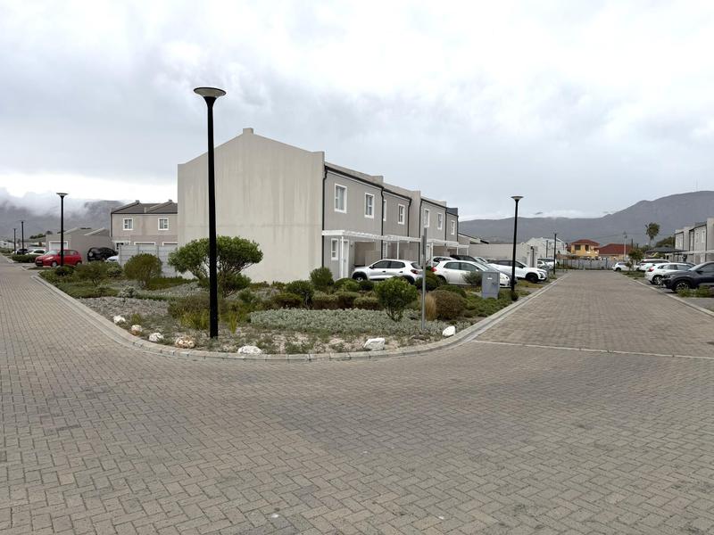 3 Bedroom Property for Sale in Heathfield Western Cape